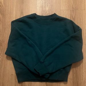 Abercrombie &Fitch Essential Crewneck